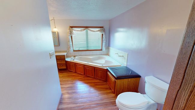 215 Girgen Dr Vermillion - Master Bath 1.jpg | Image 11