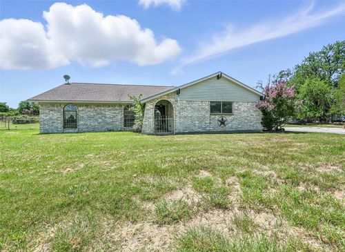 7709 Ileson Rd, Aubrey, TX, 76227-4472 | Card Image
