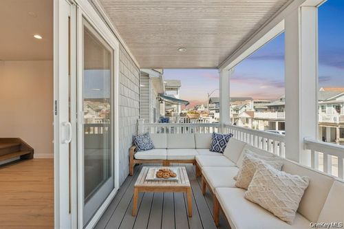 59 Delaware Ave, Long Beach, NY, 11561-1537 | Card Image