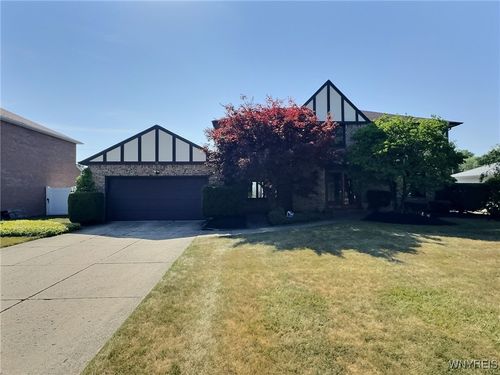 12 Troy View Ln, Amherst, NY, 14221-3522 | Card Image