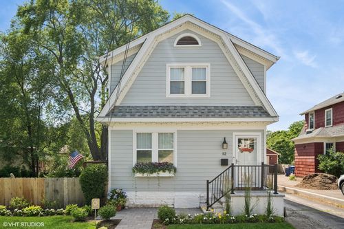 52 S Central Ave, Highwood, IL, 60040-1801 | Card Image