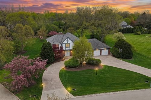 1525 Saratoga Court, Libertyville, IL, 60048 | Card Image