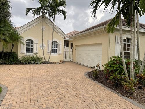 3683 Olde Cottage Ln, BONITA SPRINGS, FL, 34134-1999 | Card Image