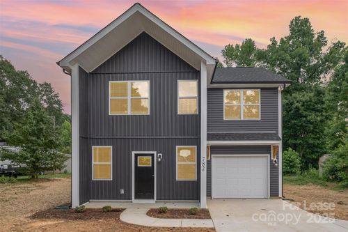 782 Stanley Spencer Mtn Rd, Gastonia, NC, 28056-7844 | Card Image