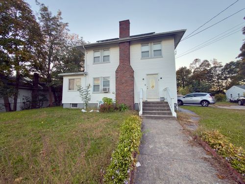 8 Mason St, Brockton, MA, 02302-2752 | Card Image