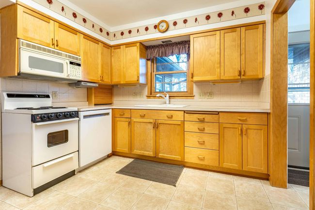 Kitchen | Image 14