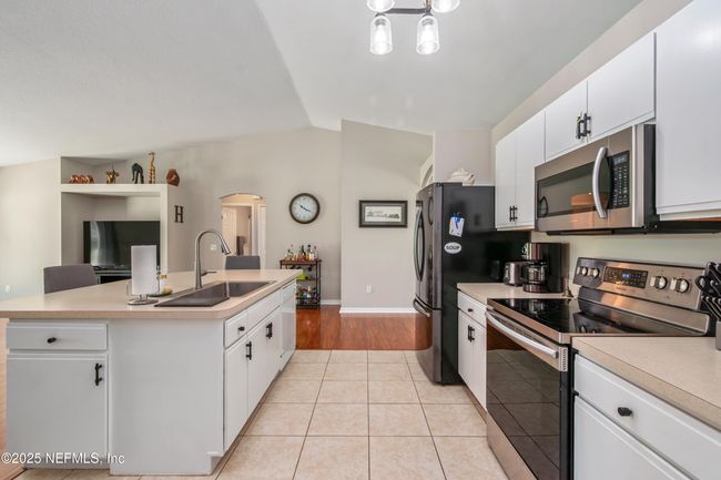 6301 W Highway 326, House other with 3 bedrooms, 2 bathrooms and null parking in Ocala FL | Image 14