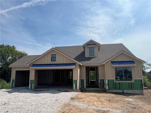 21401 Twin Oaks Pkwy, Peculiar, MO, 64078-2303 | Card Image