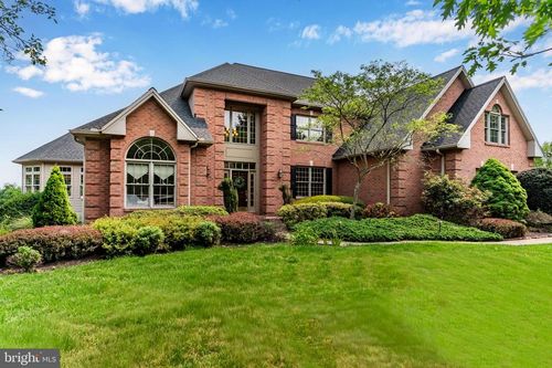 7 Accent Cir, CAMP HILL, PA, 17011-1021 | Card Image