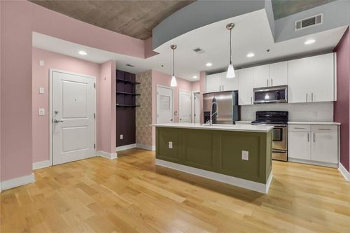 unit-410-950 W Peachtree St Nw, Atlanta, GA, 30309-3856 | Card Image
