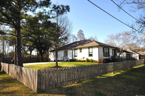 7070 Barremore Dr, Baton Rouge, LA, 70817-4761 | Card Image
