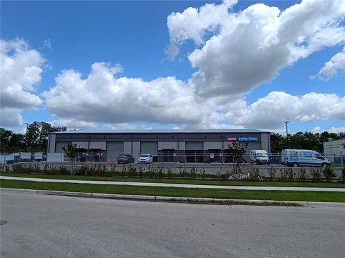 1800 Corporate Center Ln, Plant City, FL, 33563-7162 | Card Image