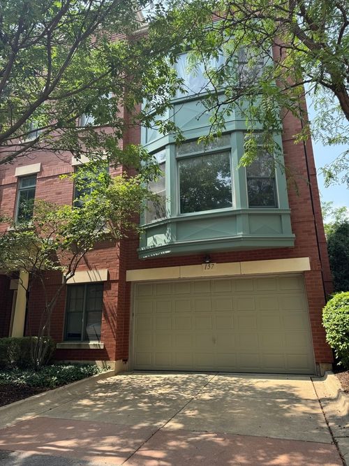 157 Festival Court, Elgin, IL, 60120 | Card Image