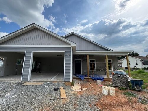 6450 Scruggs Rd, Moneta, VA, 24121-3450 | Card Image