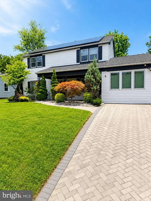 6 Hepburn Ln, Willingboro, NJ, 08046-1724 | Card Image