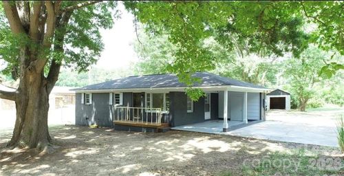 67 Whispering Pines Rd, Wadesboro, NC, 28170-8401 | Card Image