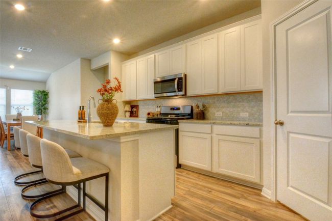 257 Fossil Dr, House other with 4 bedrooms, 2 bathrooms and 2 parking in Kyle TX | Image 17