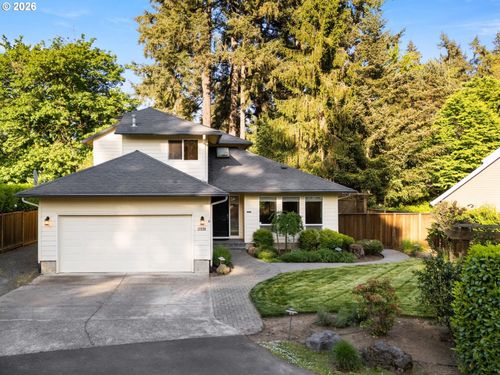 17226 Tualatin St, Lake Oswego, OR, 97035-5313 | Card Image