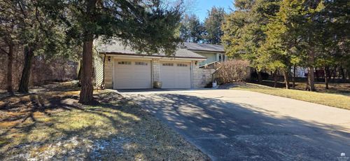 2909 Tatarrax Dr, Manhattan, KS, 66502-1980 | Card Image