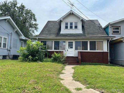 305 Smith Ave, East Alton, IL, 62024-3102 | Card Image