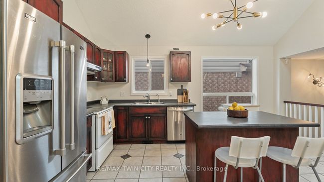 7 Fletcher Crt, House other with 5 bedrooms, 3 bathrooms and 3 parking in Guelph ON | Image 10