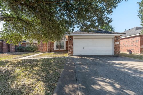 32015 Sue Ln, Pinehurst, TX, 77362-4083 | Card Image