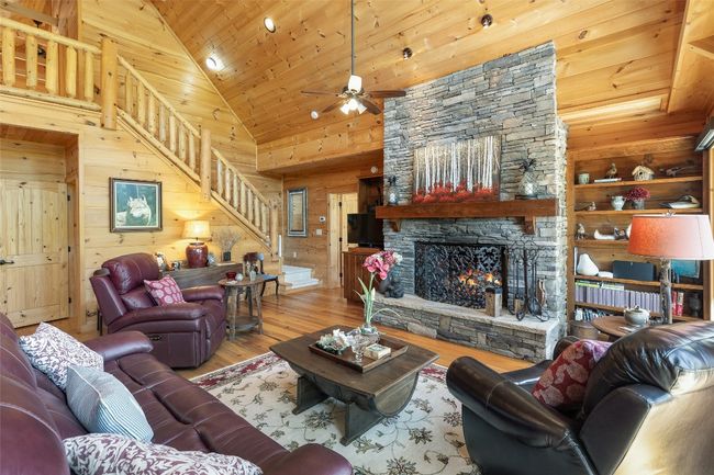 65 W Stone Pointe Ln, House other with 3 bedrooms, 5 bathrooms and null parking in Cullowhee NC | Image 15