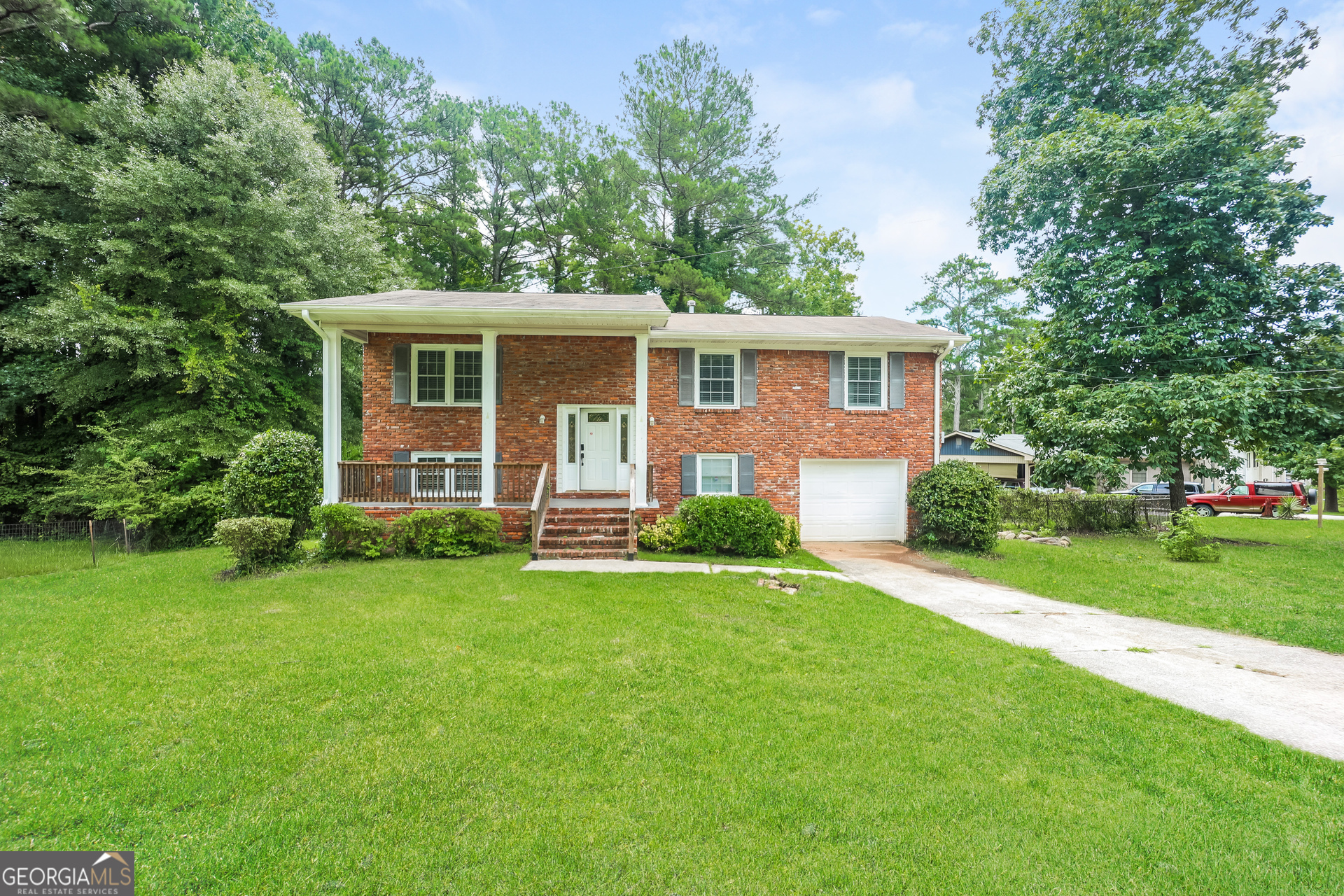Auburn Dr, Riverdale, GA 30296