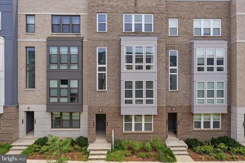137-13329 Launders St, HERNDON, VA, 20171-5523 | Card Image