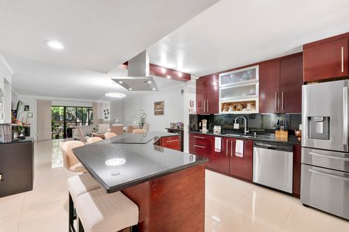 104-435 Lakeview Dr, Weston, FL, 33326-2447 | Card Image