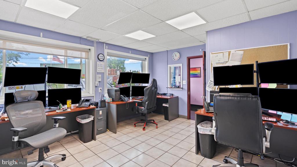 Commercial Sale in BALTIMORE 2