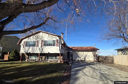 1812 Shumway Ave, Casper, WY, 82601-5010 | Card Image