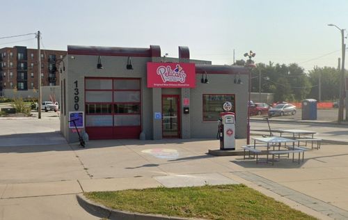 1390 3rd St Se, Cedar Rapids, IA, 52401-2600 | Card Image