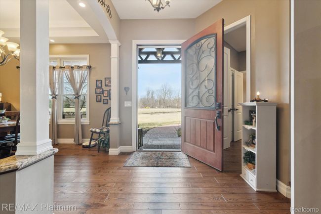 7020 Mancour Dr, House other with 5 bedrooms, 5 bathrooms and null parking in Grand Blanc MI | Image 4