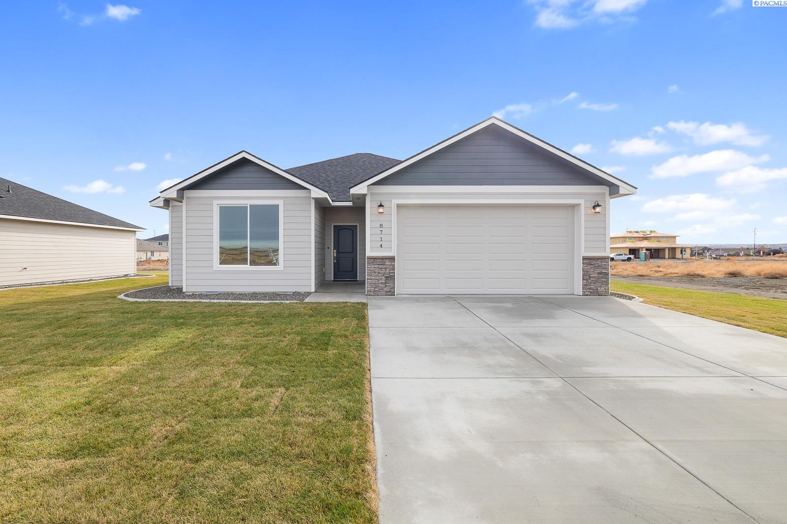 Dusty Maiden Dr, Pasco, WA 99301