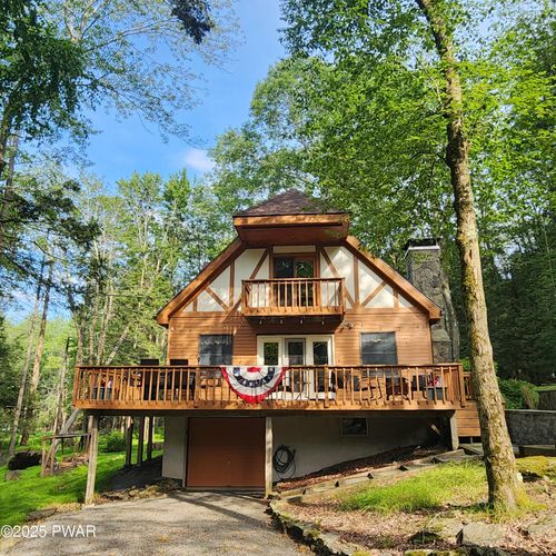 101 Deer Run, Greentown, PA, 18426 | Card Image