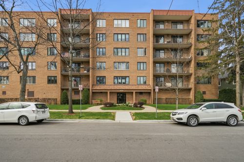 305-1454 Ashland Ave, Des Plaines, IL, 60016-7711 | Card Image