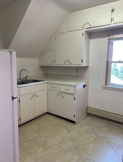 Upstairs Kitchen 521 2nd St SE photo.jpg | Image 3