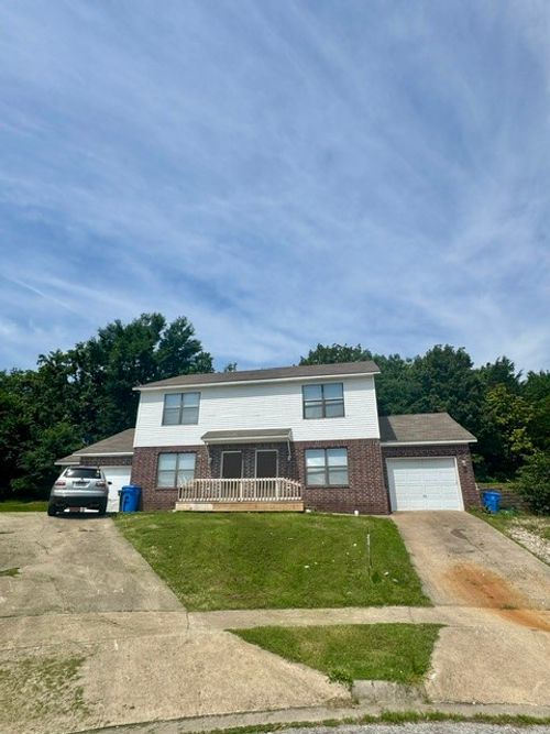 808 S Green Point Trce, Fayetteville, AR, 72704-7661 | Card Image