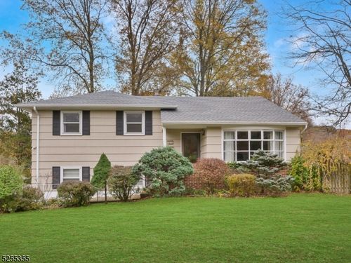 69 Intervale Rd, Parsippany, NJ, 07054 | Card Image