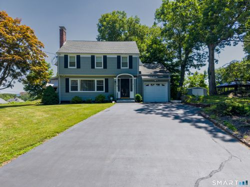 1 S Forest Cir, West Haven, CT, 06516-7940 | Card Image