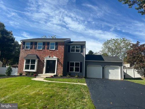 125 Fox Hollow Dr, Langhorne, PA, 19053-2468 | Card Image