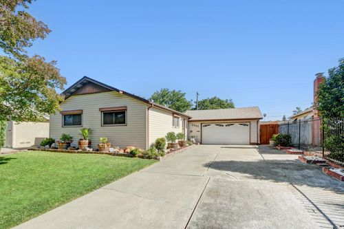 2085 51st Avenue, Sacramento, CA, 95822 | Card Image