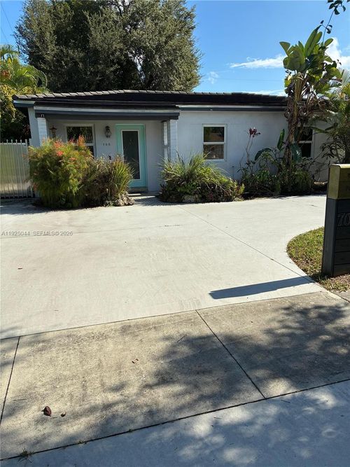 705 E 9th Ct, Hialeah, FL, 33010-4629 | Card Image