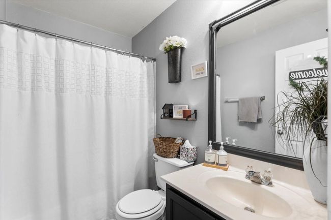 Full hall bath | Image 23