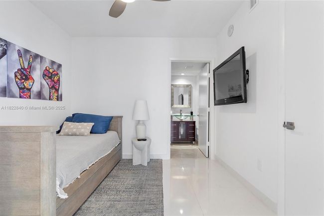 APT-1101 - 1830 S Ocean Dr, Condo with 3 bedrooms, 3 bathrooms and null parking in Hallandale Beach FL | Image 52