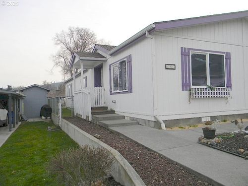 183-950 Pomona St, The Dalles, OR, 97058-4474 | Card Image