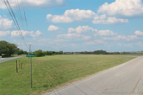 18010 S Peoria Ave, Mounds, OK, 74047-4816 | Card Image