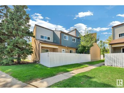 139 Kaskitayo Crt Nw, Townhouse with 3 bedrooms, 2 bathrooms and 1 parking in Edmonton AB | Image 1