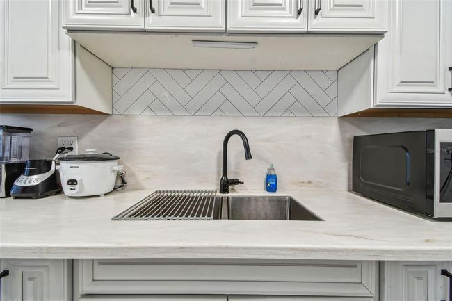 4007 S Renellie Dr, House other with 4 bedrooms, 2 bathrooms and null parking in TAMPA FL | Image 39